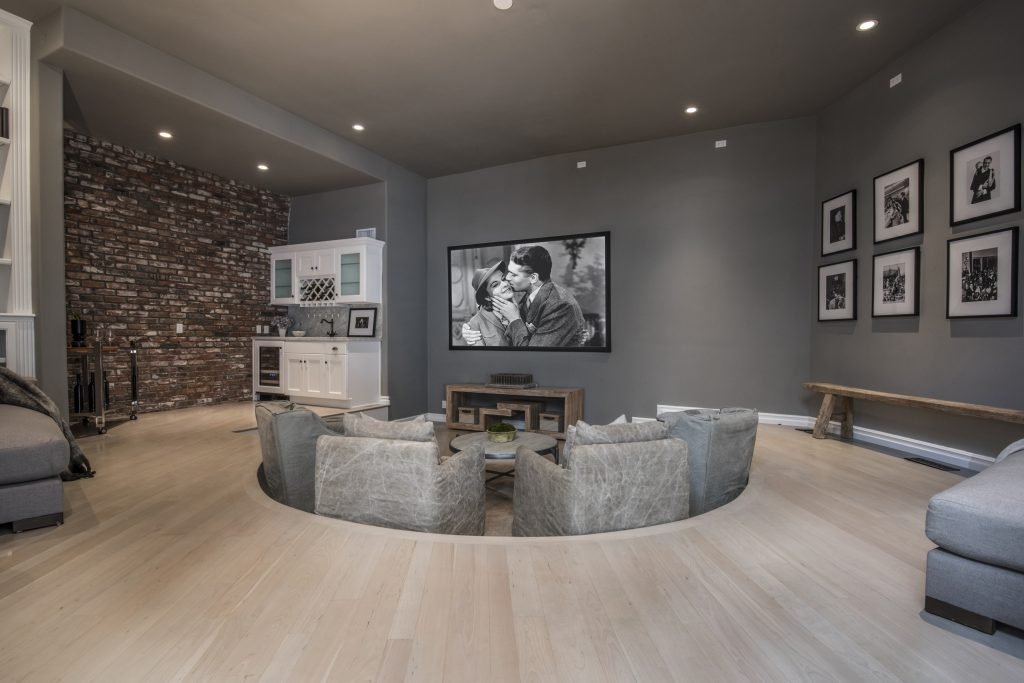 Wood Flooring Refinishing Contractor